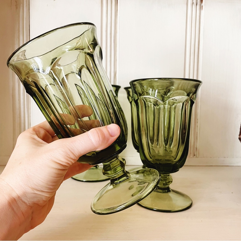 VINTAGE faceted avocado green drinkware